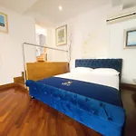 Frattina Family Romantic Superior Suite